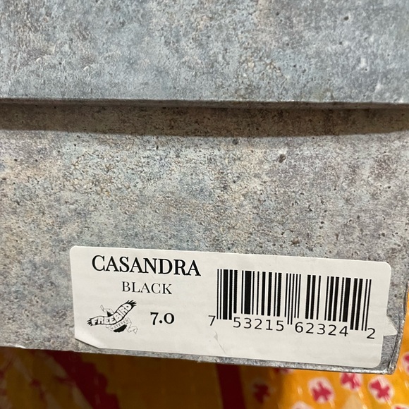 Freebird By Steven Cassandra Booties - Picture 8 of 14